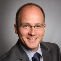 Dr. Carsten Schmitt